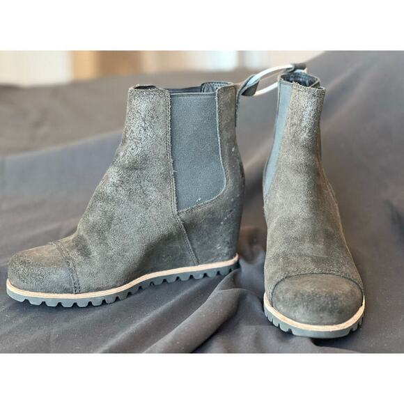 UGG Pax Wedge Bootie, Size 7, Charcoal, Waterproof - Picture 4 of 9